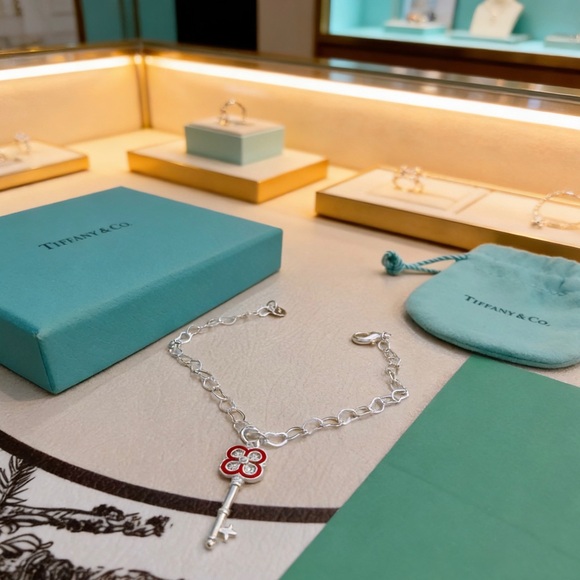 Tiffany & Co. Silver Link Bracelet with Red Enamel Key Charm - Picture 3 of 4